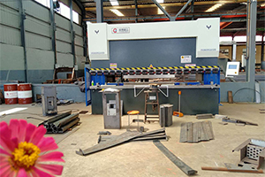 車間新上的設(shè)備已經(jīng)投入生產(chǎn)多時(shí)，我們能加工的產(chǎn)品越來(lái)越多，工廠的生產(chǎn)制造能力越來(lái)越強(qiáng)。